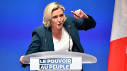 Le Pen'den Senegal açıklaması